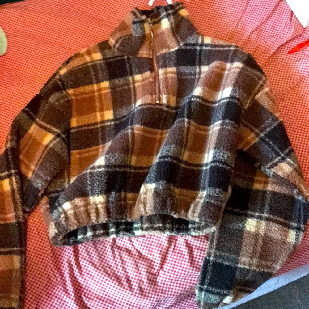 Cropped quarter zip fuzzy sweater!